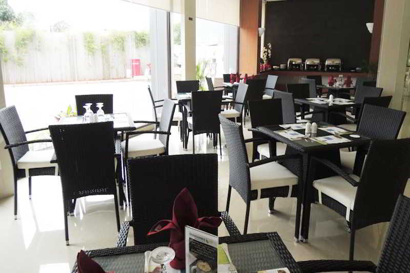 Sahid Mutiara Karawaci Hotel Tangerang Buitenkant foto