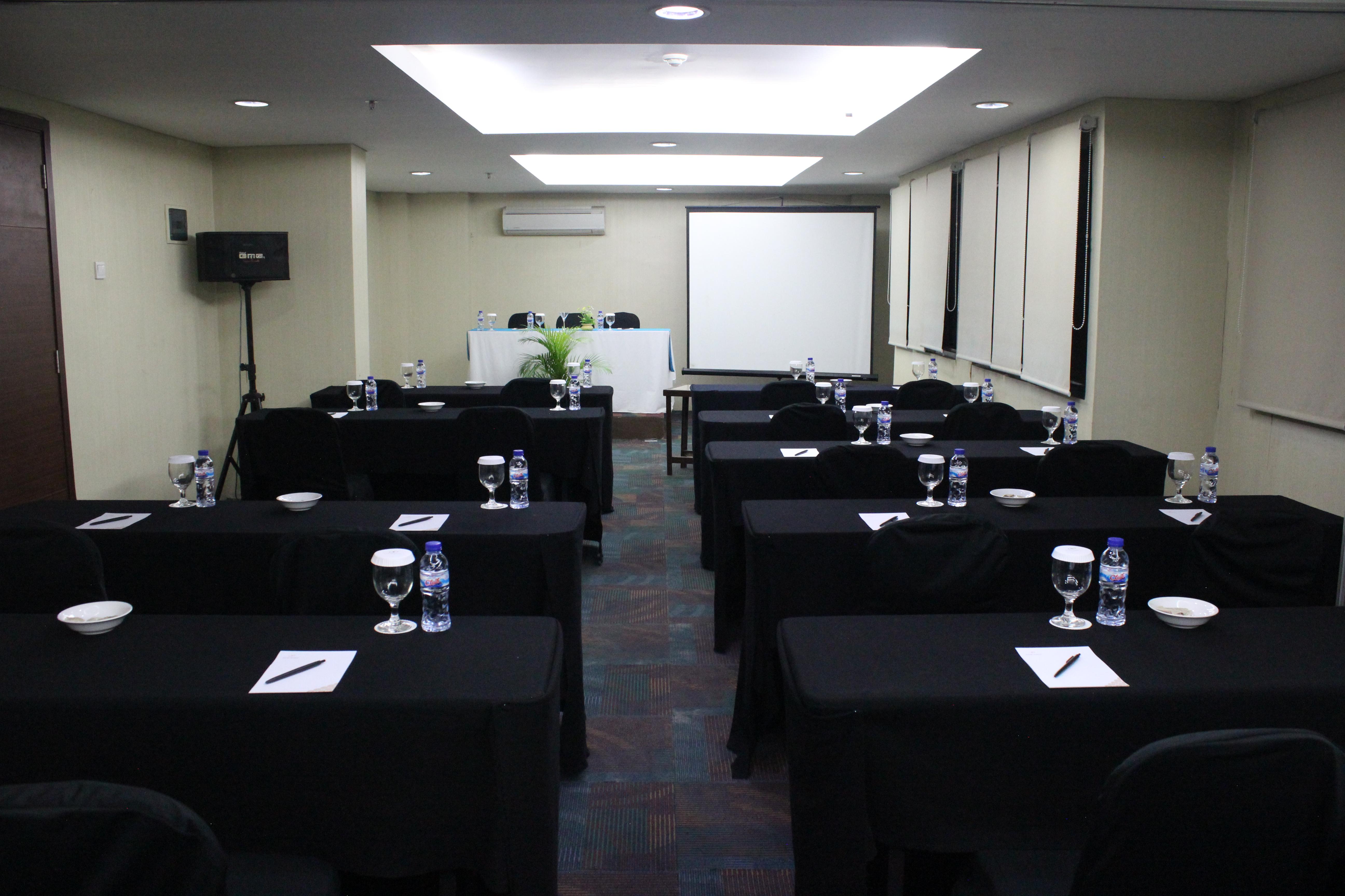 Sahid Mutiara Karawaci Hotel Tangerang Buitenkant foto