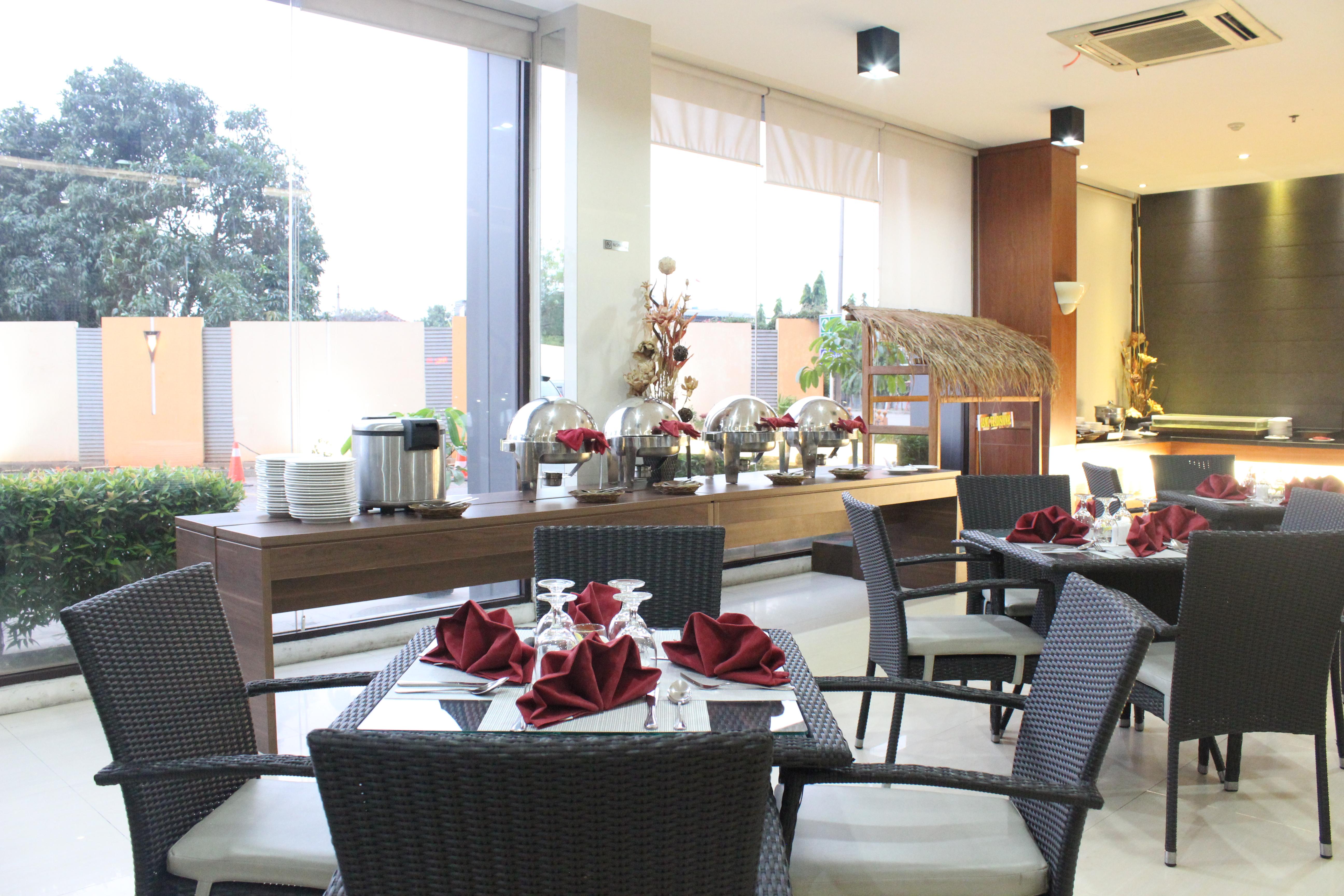 Sahid Mutiara Karawaci Hotel Tangerang Buitenkant foto