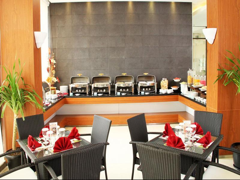 Sahid Mutiara Karawaci Hotel Tangerang Buitenkant foto